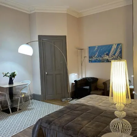 Appartamento Moulins, 4 Pièces, 6 Personnes - Fr-1-489-382 *